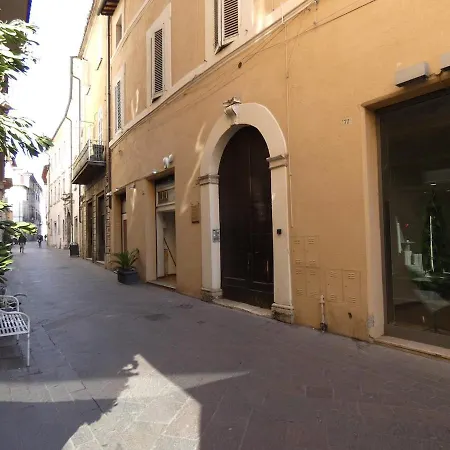 Scappo In Umbria, Torre Barbarasa Apartment *